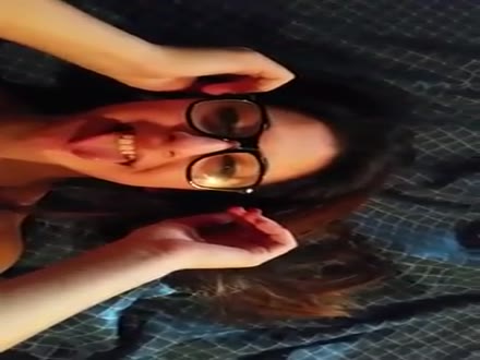 Thumb 16