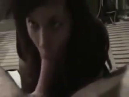 Fidanzata Pompino ma Sputa la sborra