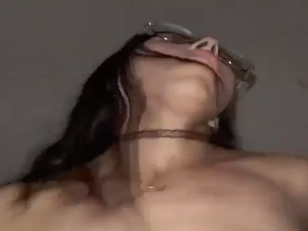 Thumb 16