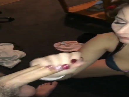 Thumb 12